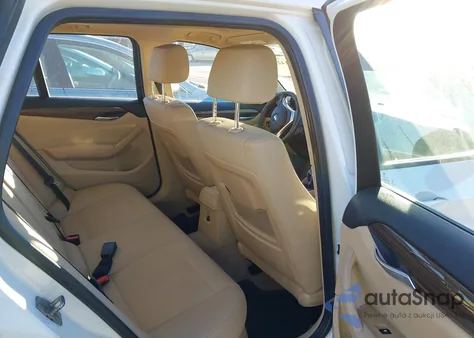 2015 BMW X1 xDrive28I из США, поврежденный, VIN WBAVL1C57FVY29540